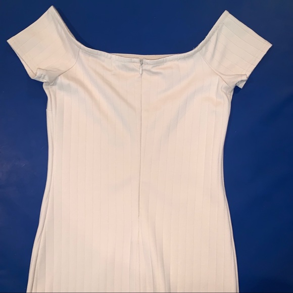 NWT🛍 F21 OFF THE SHOULDER BODYCON DRESS - Picture 4 of 4